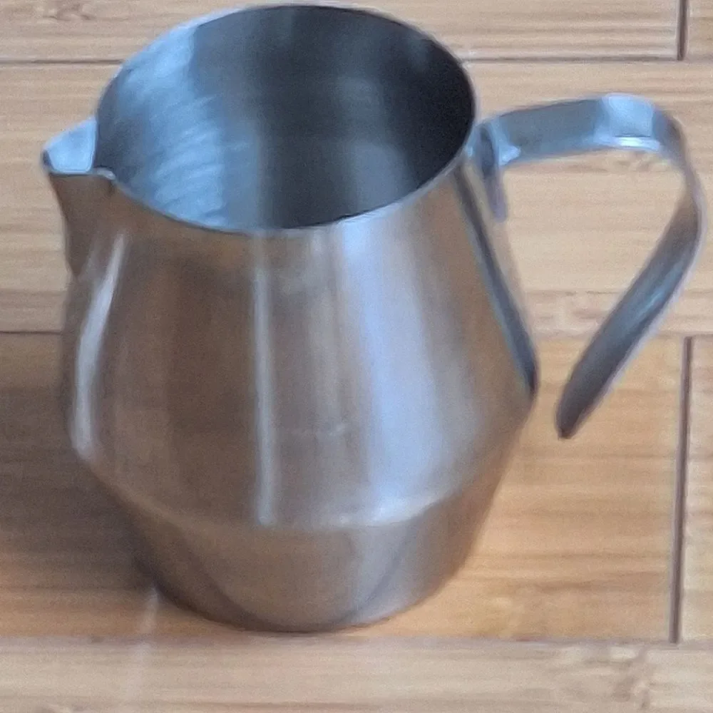 Stainless Steel Coffee Frother Pitcher Creamer Pot Server 16 OZ Milk Frothing